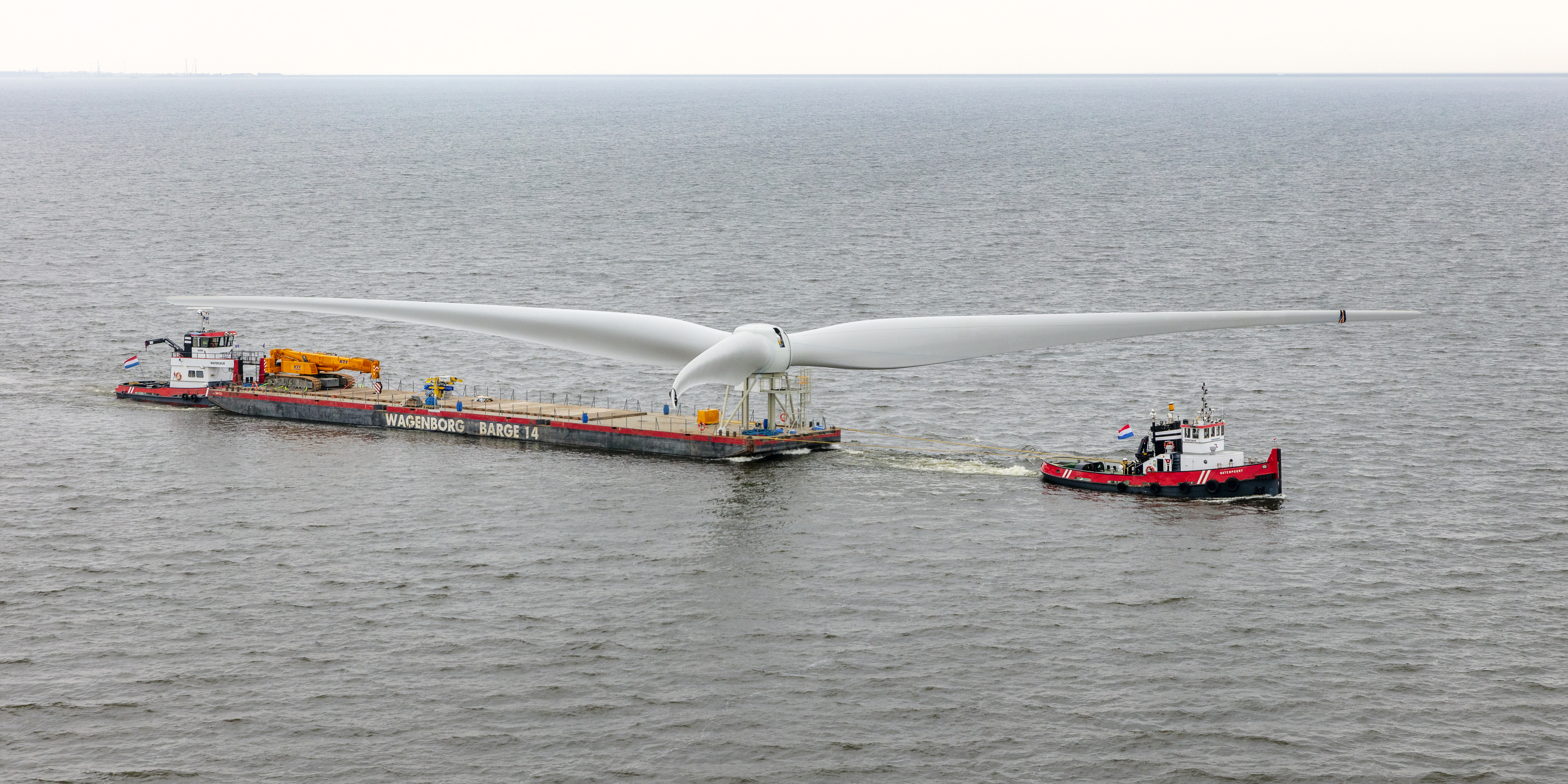 Wagenborg supports installation wind turbines 'Windpark Fryslân'