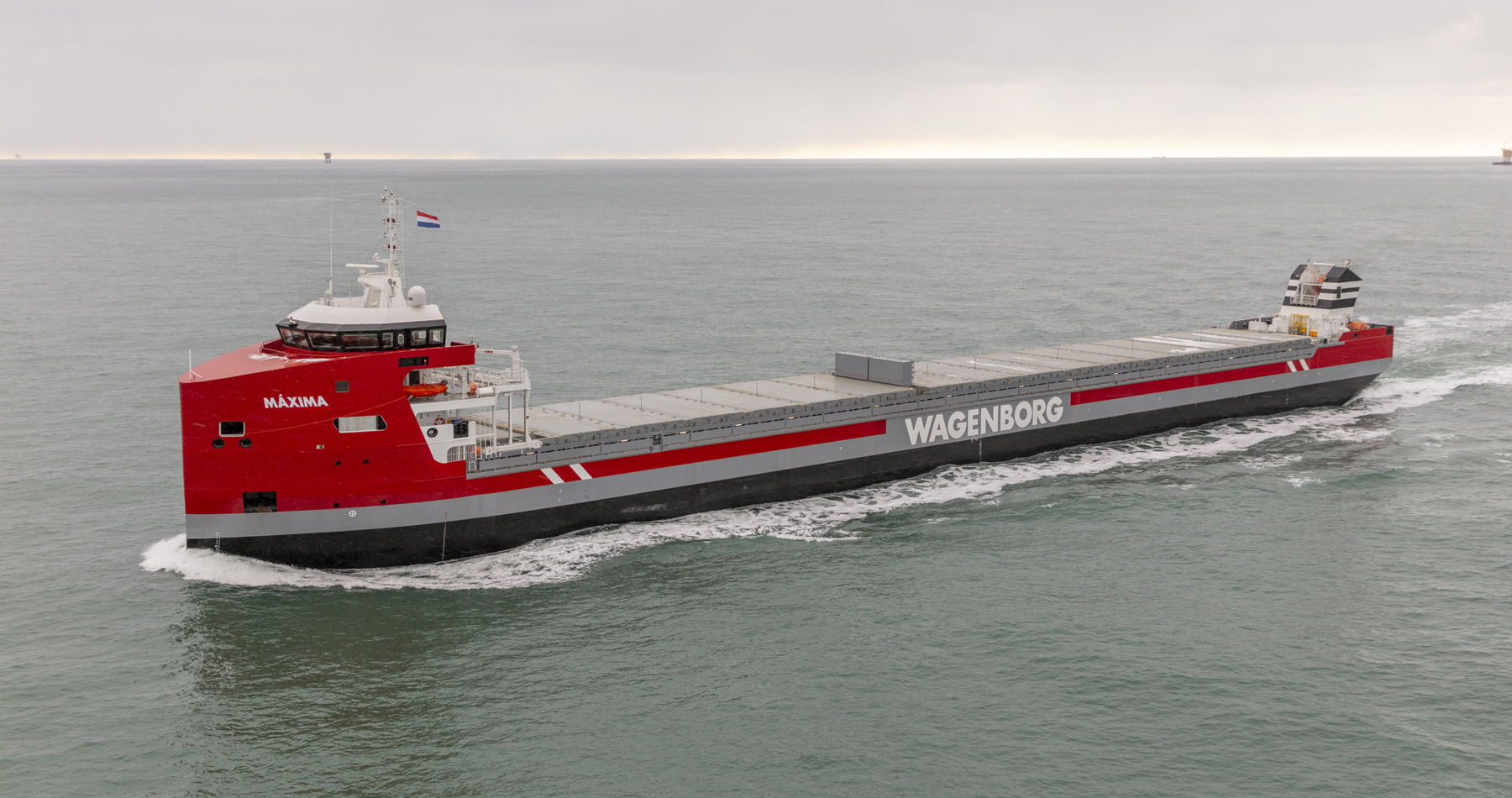 Successful maiden voyage EasyMax vessel 'Máxima'