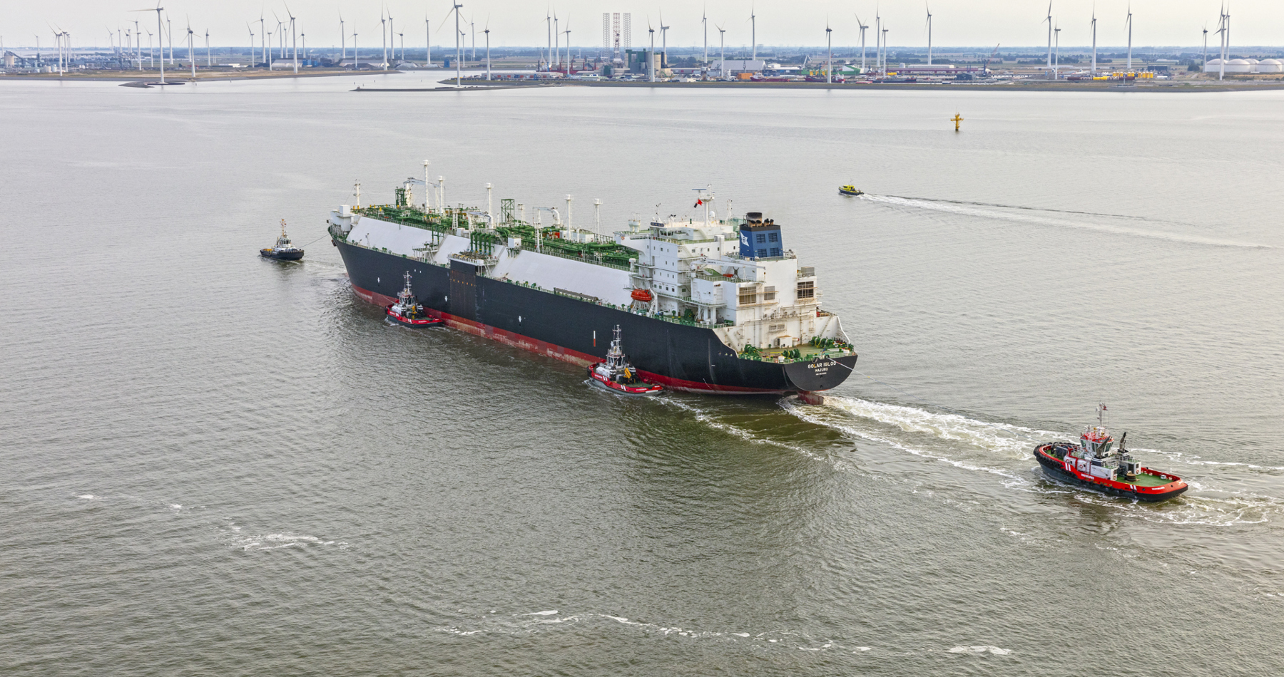 Wagenborg welcomes first floating LNG facility in Eemshaven