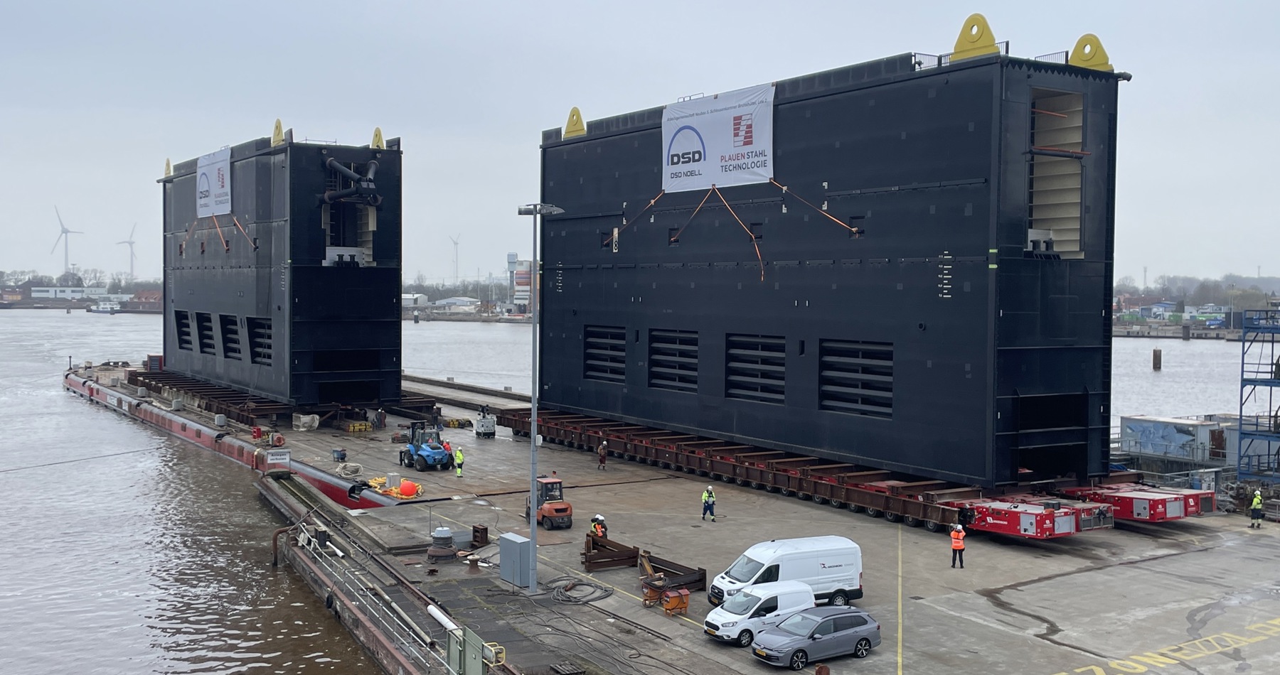 1F411769 240B 4E1A 8017 5FE4ECC8E93B