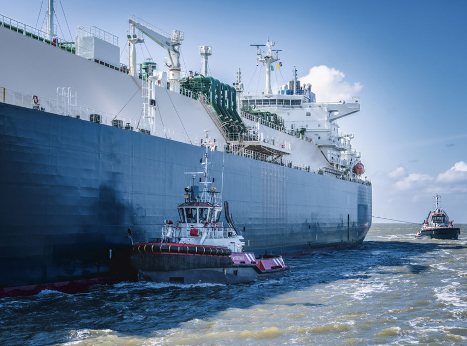 Towage06